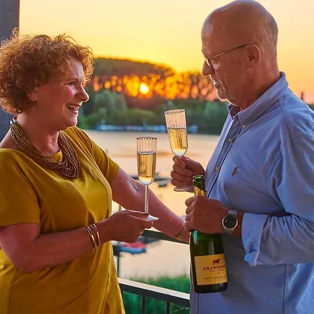 아파트호텔 Parc Maasresidence 4*